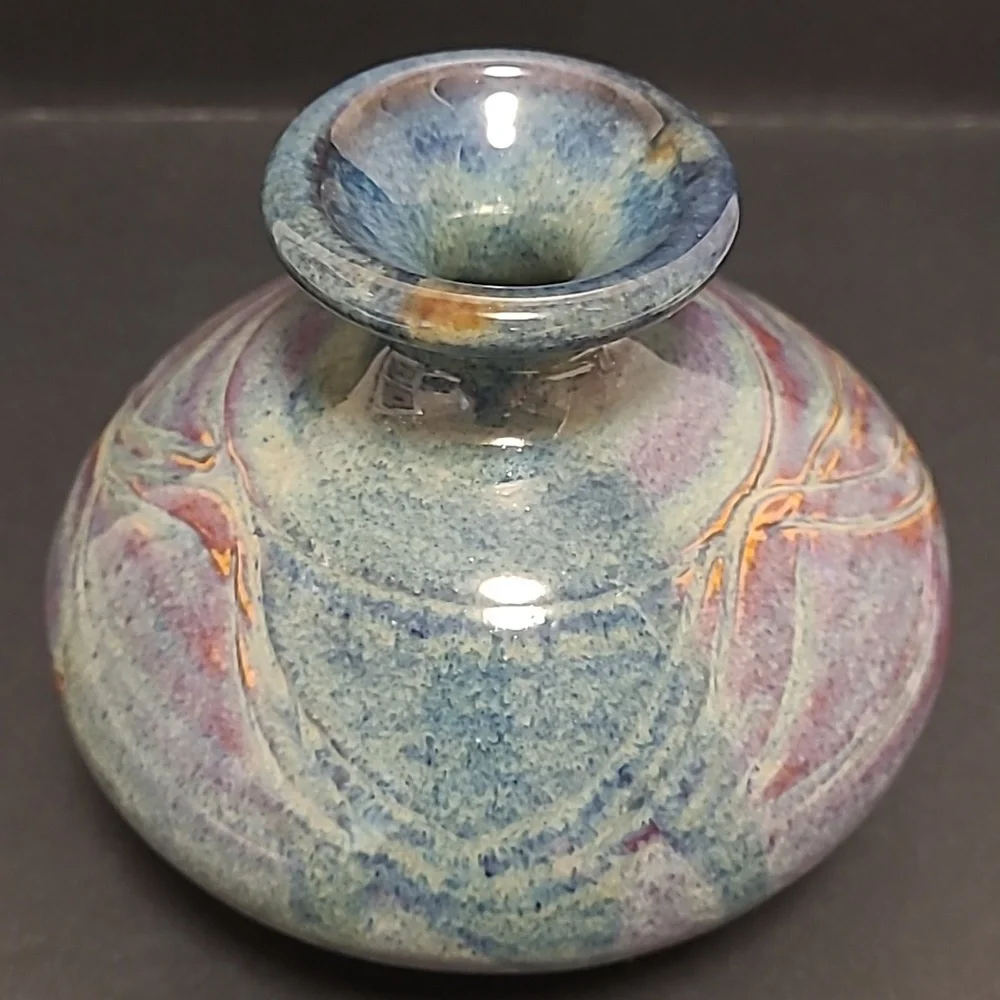 N/A signed pottery